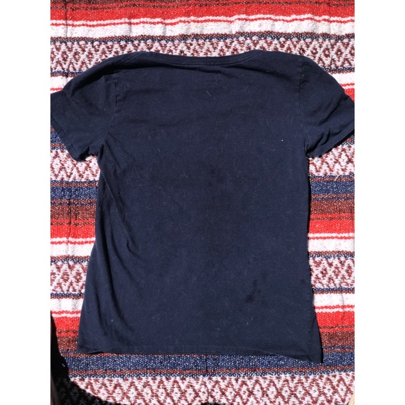 𝑵𝒊𝒌𝒆 𝑻𝒆𝒆-𝑺𝒉𝒊𝒓𝒕 ✌︎︎ - Picture 3 of 4